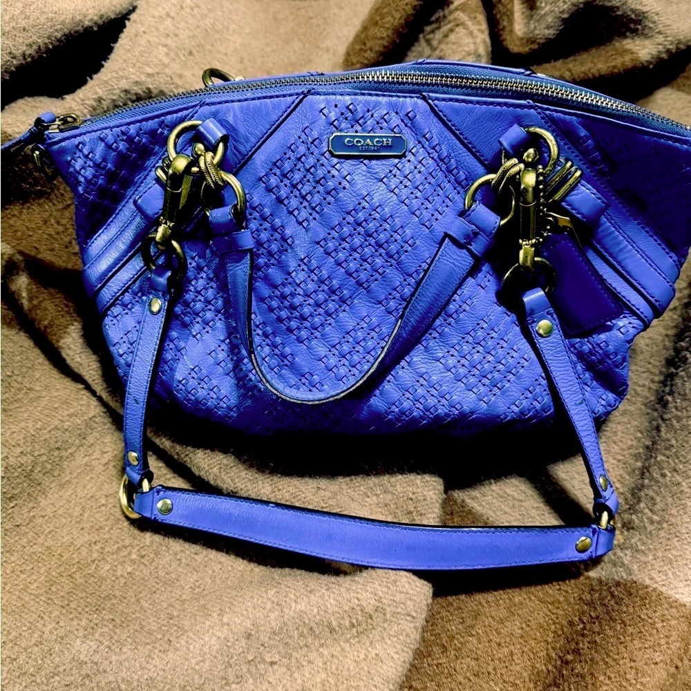 Coach reserve Periwinkle large  13x9x5 Bag Gold Hardware very good  condition